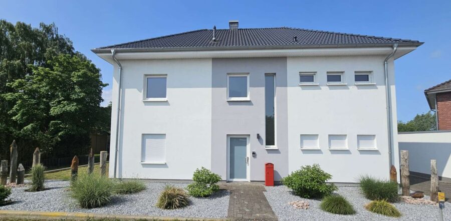 Ostseenahes Architektenhaus mit 233,85 m² Wohnfläche, Einliegerwohnung und 60 m² Sonnenterrasse, 23974 Groß Strömkendorf, Einfamilienhaus