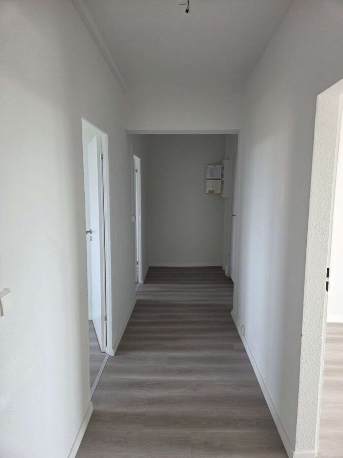 Helle 3-Zimmer-Wohnung mit Balkon in Schwerin, 19061 Schwerin, Etagenwohnung