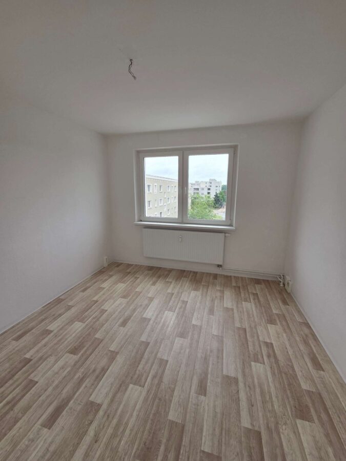 Geräumige 3-Zimmer-Wohnung mit Balkon in Schwerin, 19061 Schwerin, Dachgeschosswohnung